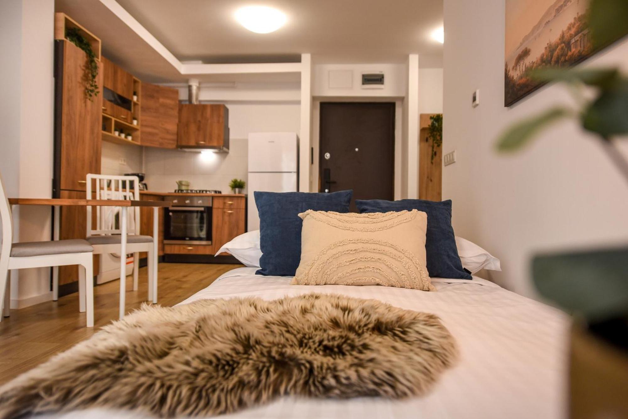 Perfect Stay: Urban Heaven In Aviatiei Business Area Βουκουρέστι Δωμάτιο φωτογραφία